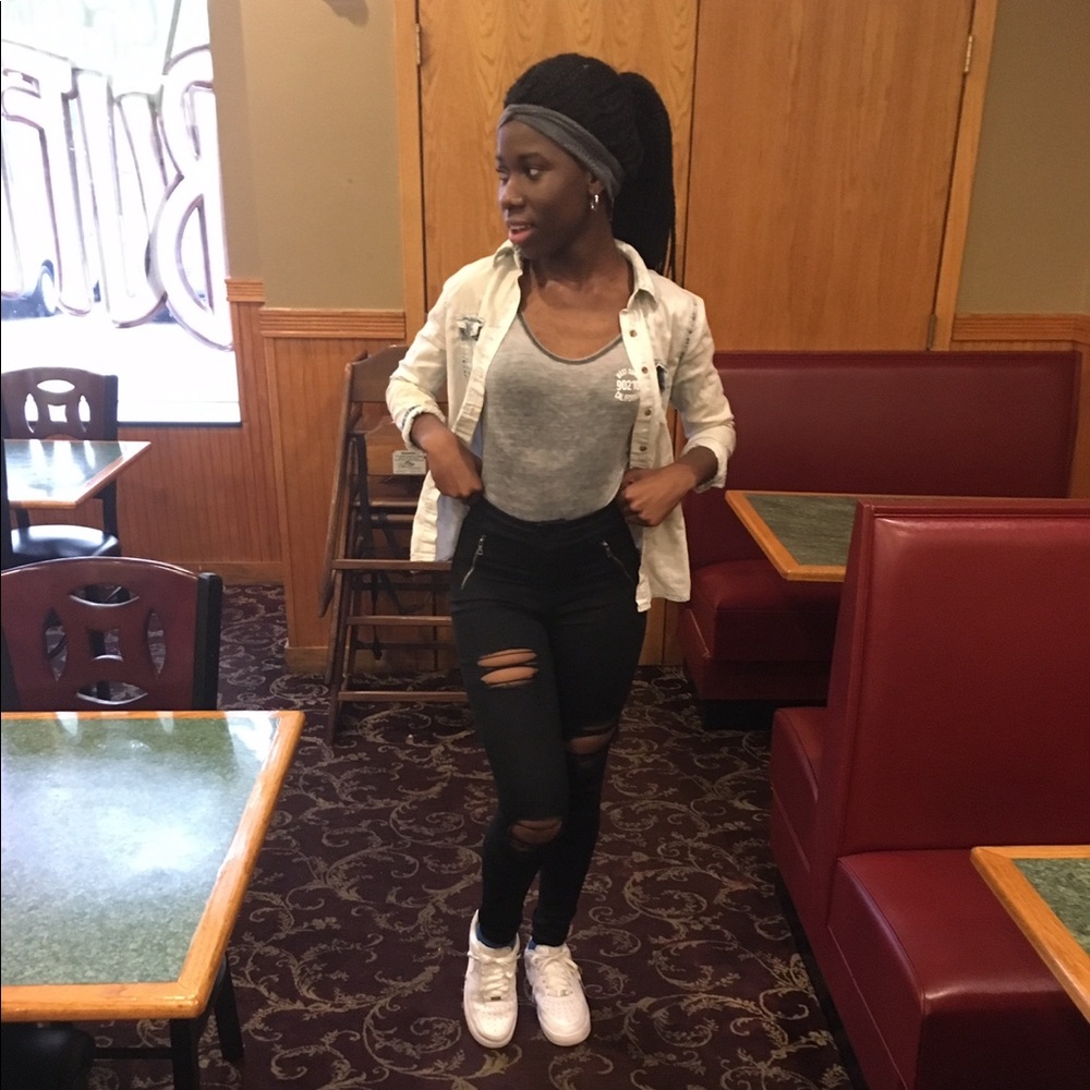 Button down Top - Picture 6 of 6